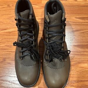 Danner Men's Dark Brown Leather Boots